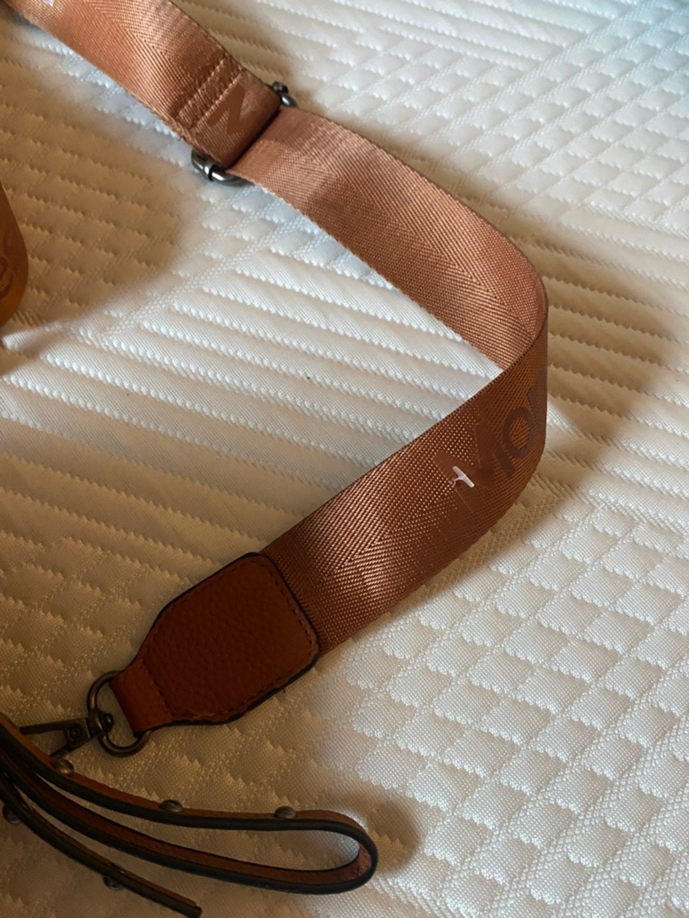 Purse - Picture 2 of 5